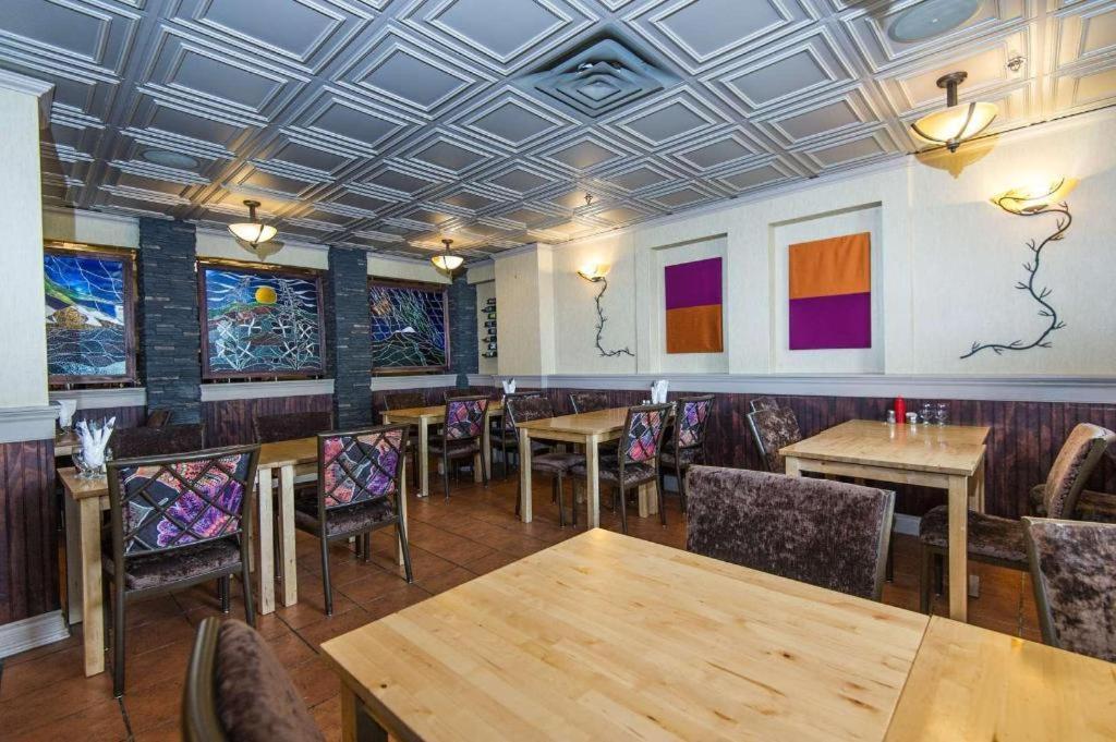 Coast High Country Inn Whitehorse Eksteriør billede