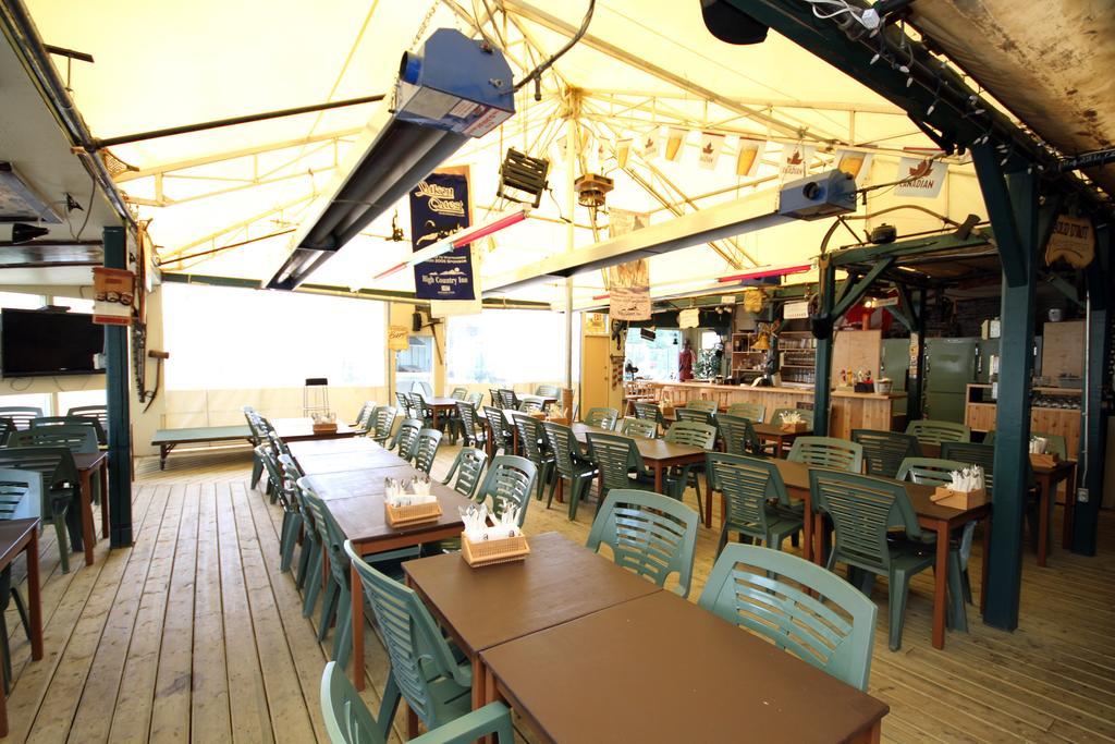 Coast High Country Inn Whitehorse Eksteriør billede